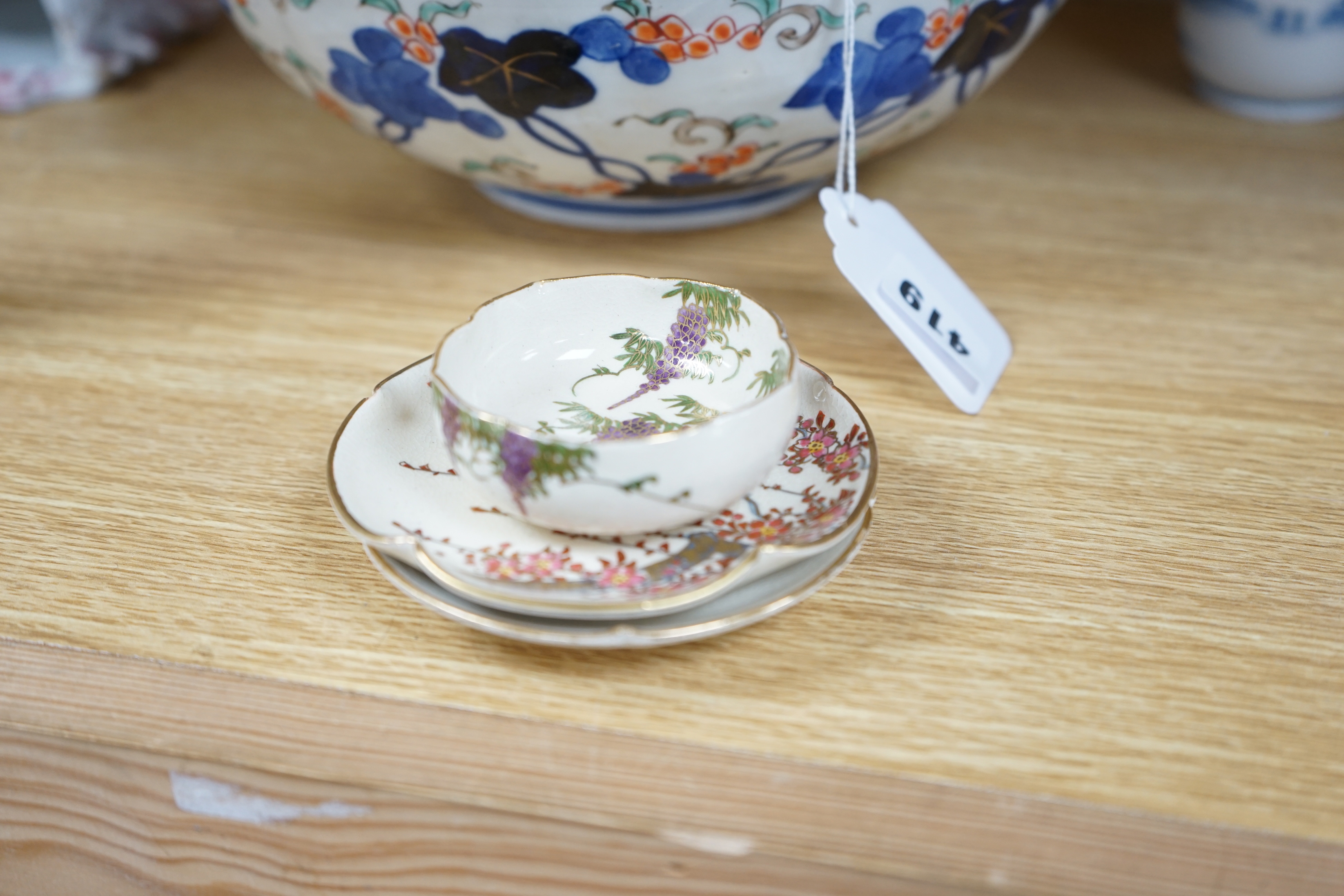 A group of Japanese ceramics including Imari, satsuma etc. tallest 21cm